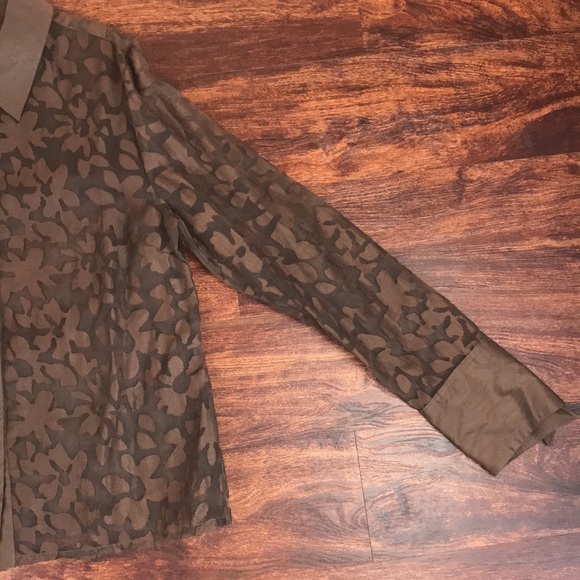 Sheer button down - Picture 2 of 5